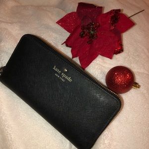 Kate spade wallet (AMAZING Xmas gift)